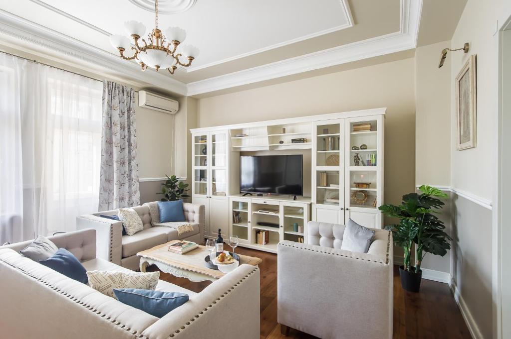 هتل جی ام ایپارتمنتس لاکچری 4 بیدرومز نکست تو کرملین GMApartments Luxury 4 bedrooms next to Kremlin