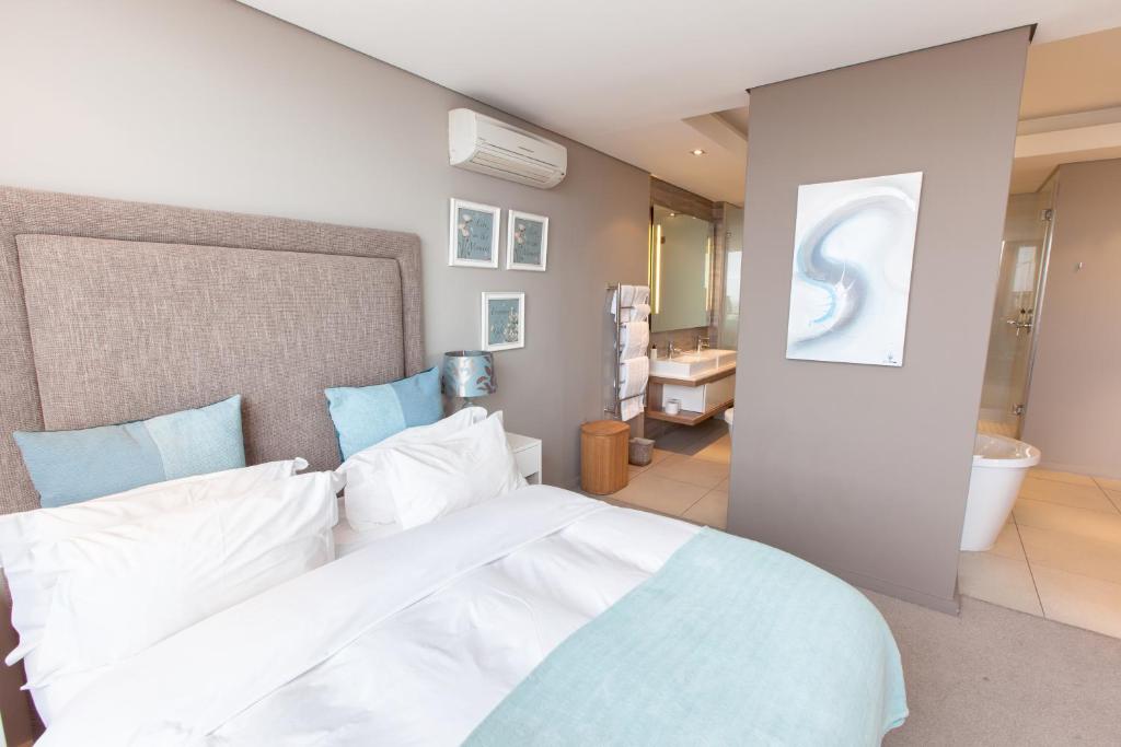 The Residences at Crystal Towers