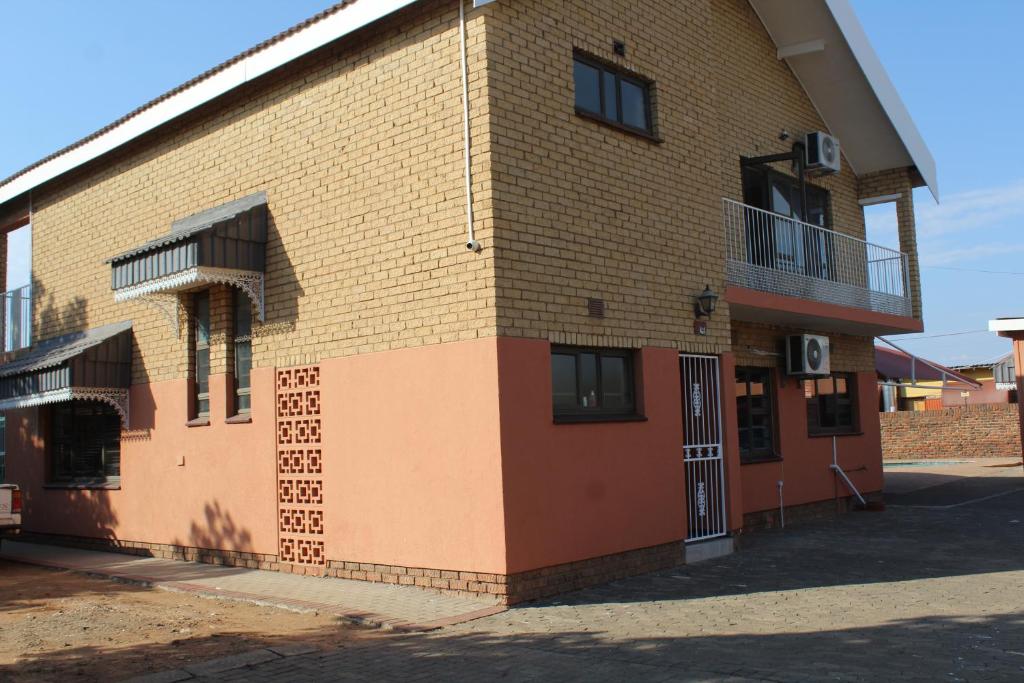 هتل اونیـکس ویلا Onyx Villa