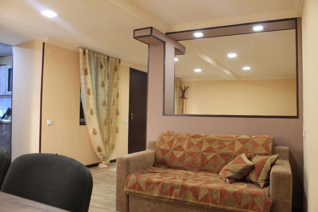 هتل آپارتمنت کول هاوس Apartment Cool house