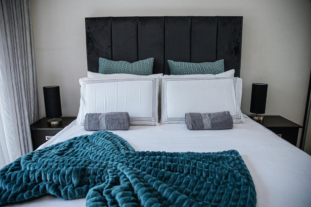 هتل تو بدم روم آپارتمان جکل کریک گلف استیت 2 bedroom apartment Jackal creek golf estate