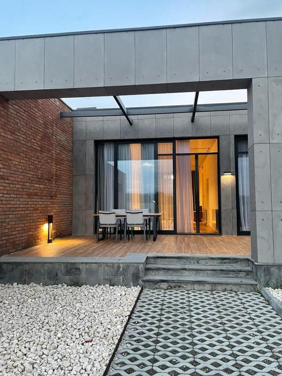 هتل لاکچری ویلا، کاچرتی آمباسادور گلف رسورت (کاخ دی) Luxury Villa, Kachreti Ambassador Golf Ressort (Kakheti)
