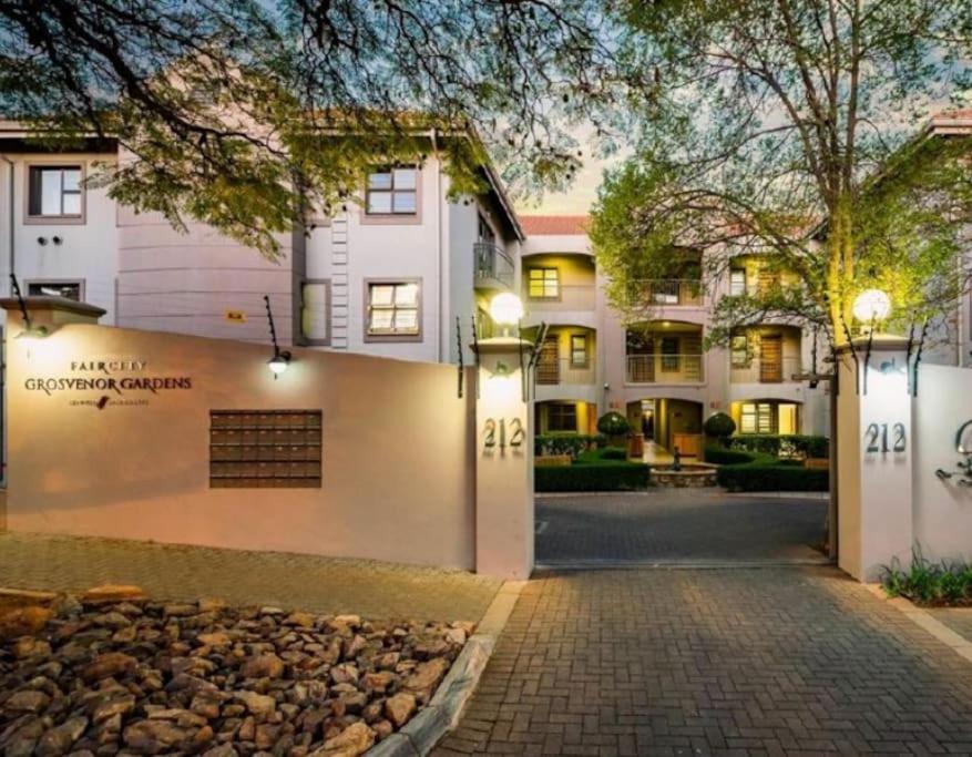 هتل استودیو آپارتمان این هتفیلد - Studio Apartment in Hatfield