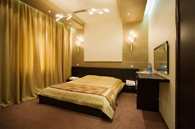 هتل چایکا Hotel Chaika
