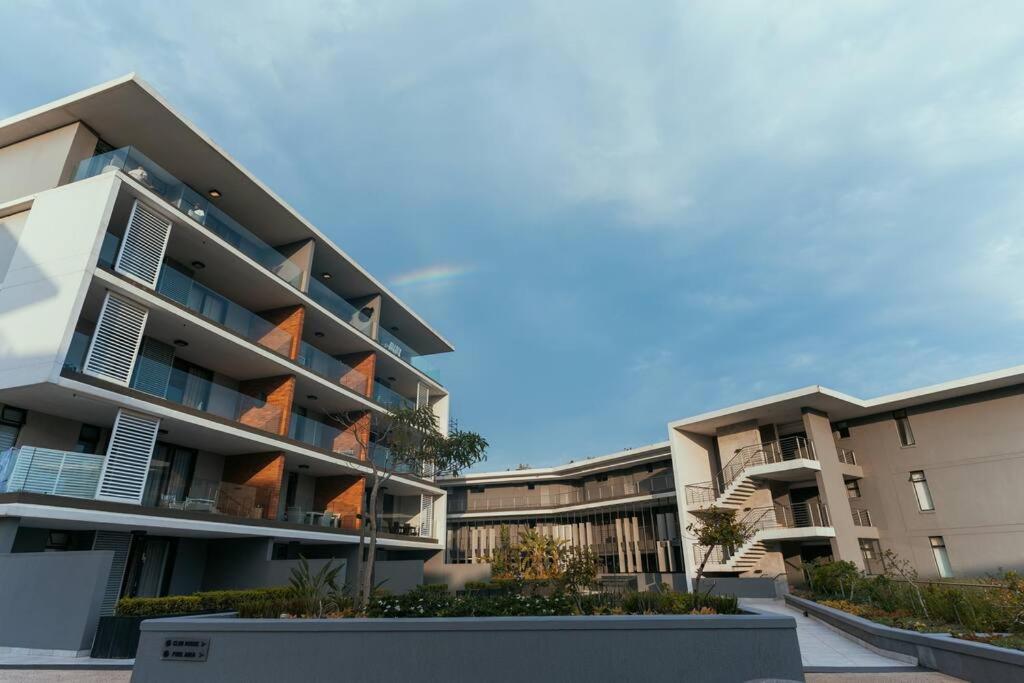 هتل اسلیک اوربان ریتریت این سیبایا - Sleek Urban Retreat in Sibaya