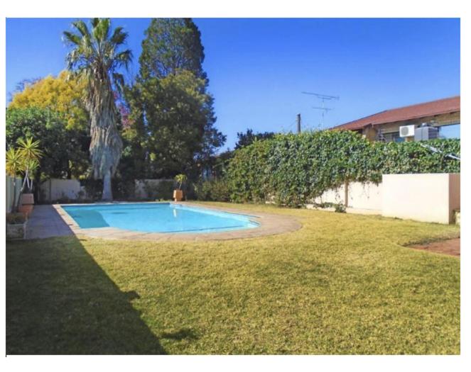 هتل ساندتون لیندن سنت Sandton Linden St