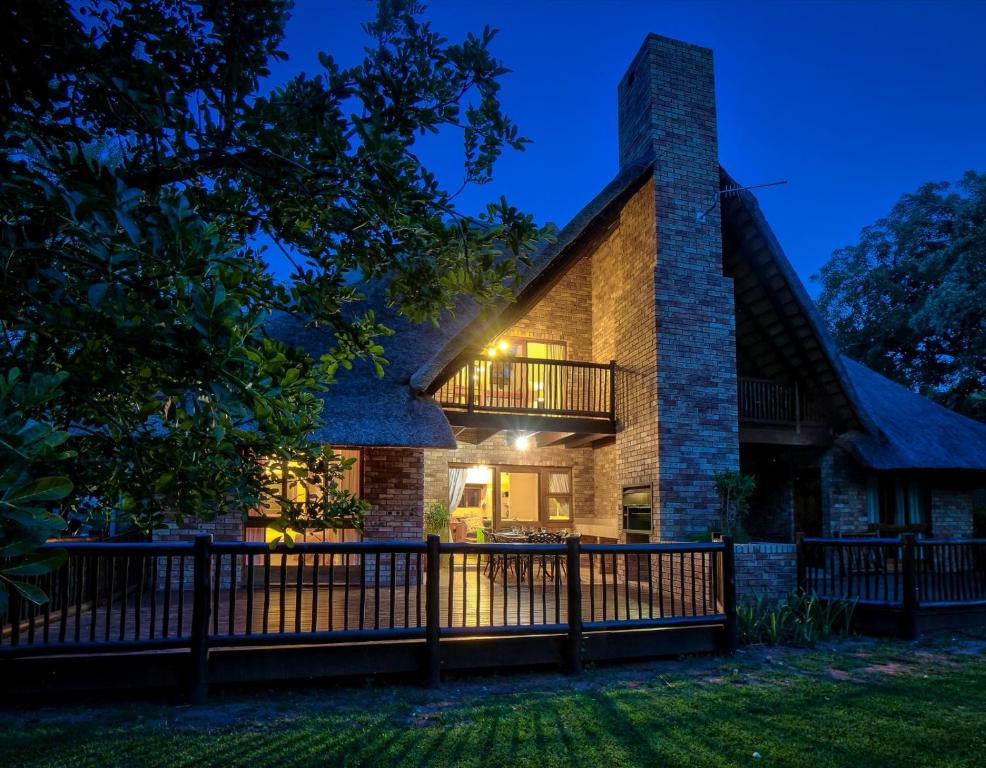 هتل کمبالالا - لاکچری یونیتس - در کروگر پارک لاج - سرویس دلی، فری وی-فای Cambalala - Luxury Units - in Kruger Park Lodge - Serviced Daily, Free Wi-Fi