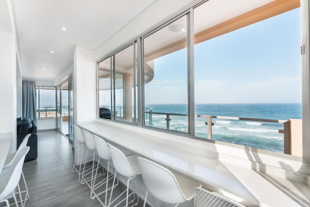 هتل ۴۰۱ برمودا اندلس اوشن ویوز 401 Bermuda Endless ocean views