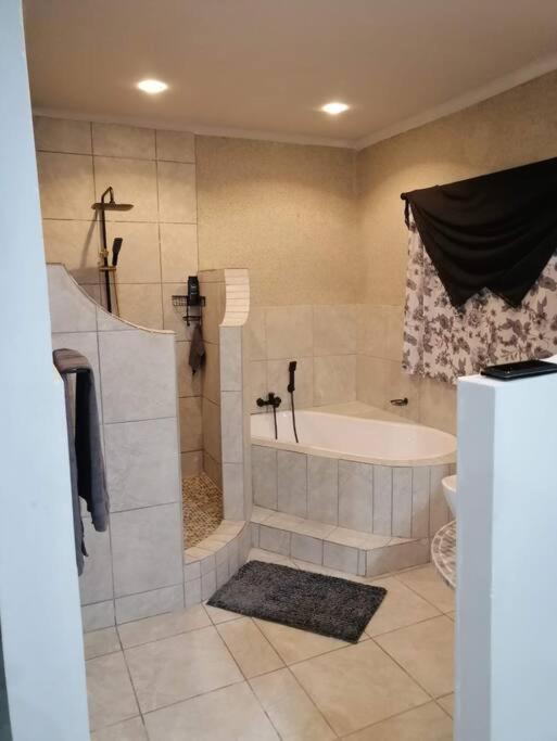 هتل ۴ آن شانزدهم استریت 4 on 16th street