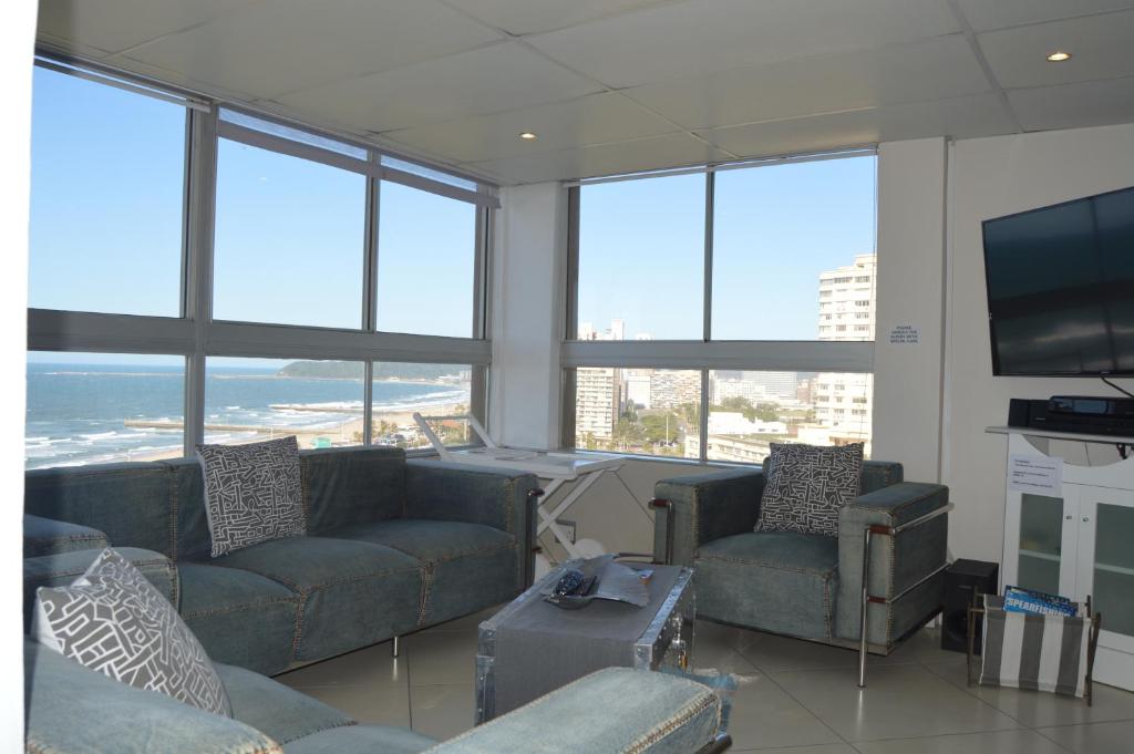 هتل اکامودیشن فرنت - کلاسی 4 اسلیپر ویت اوشن ویوز - Accommodation Front - Classy 4 Sleeper with Ocean Views