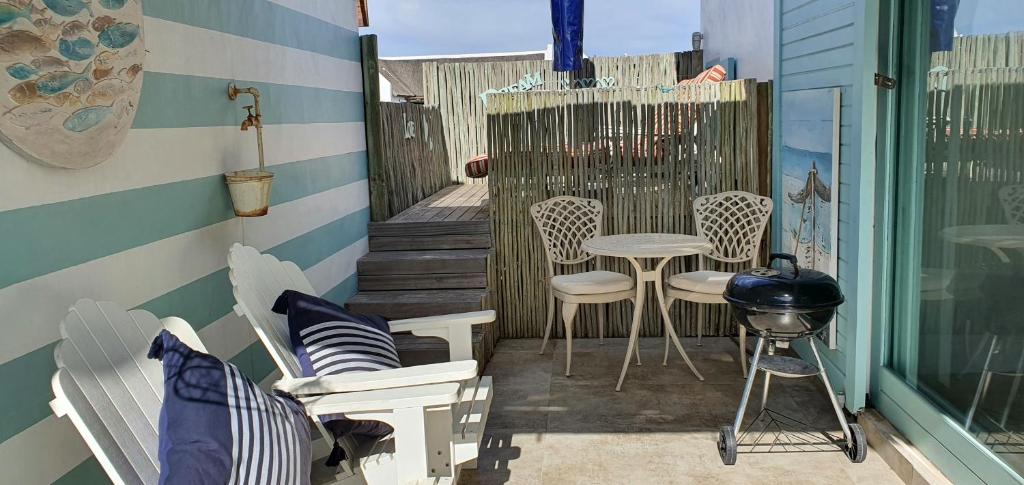 Penguin's Nest - Solar