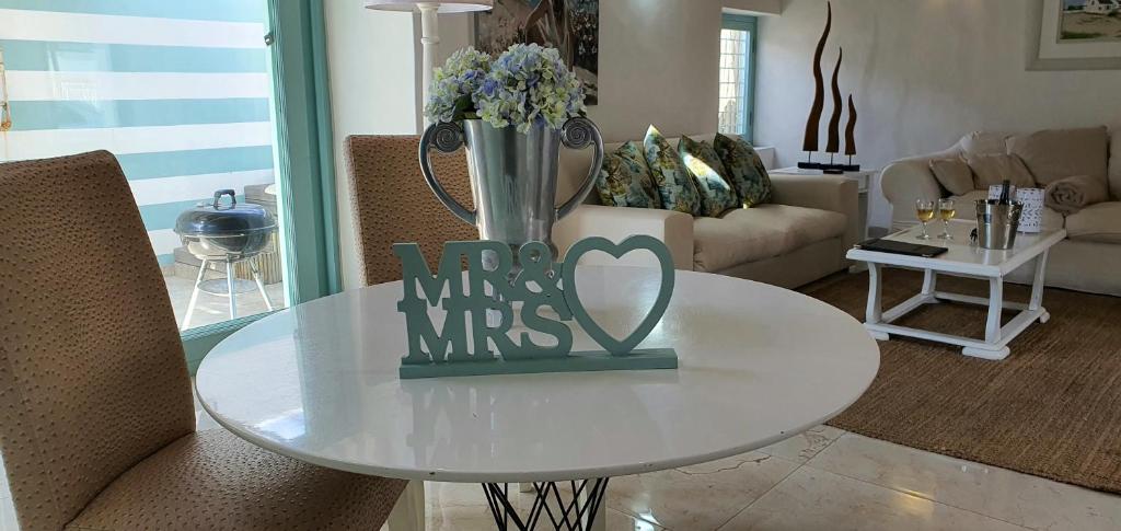 Penguin's Nest - Solar