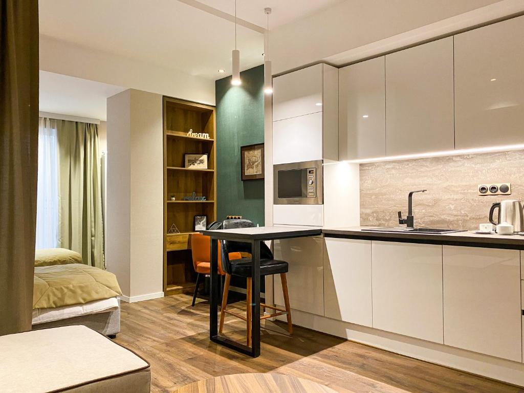 هتل گلدن هورن آپارتمنتز Golden Horn Apartments