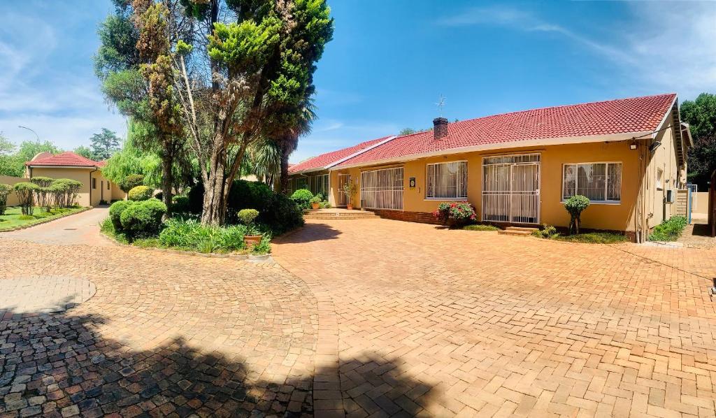 هتل کاساس ناویو گست هاوس Casas Navio Guest House