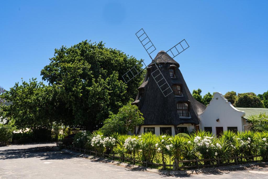 هتل دی هولندشه مولن De Hollandsche Molen