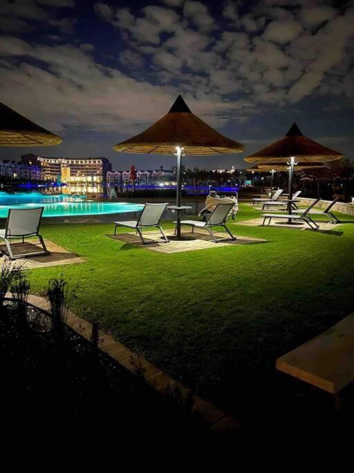 هتل ام آر بی مجیکال ویوز آپارتمان این میدرانڈ MRB Magical Views Apartment in Midrand
