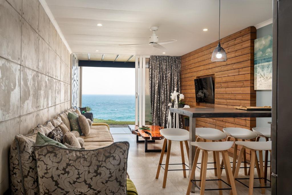هتل سی فرانت دیزاینر آپارتمان Sea front designer apartment