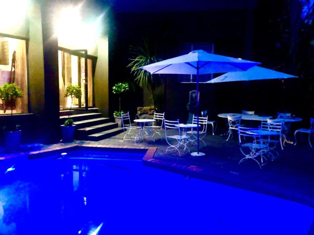 هتل اَبسولوت گست بوتیک Absolut Guest Boutique