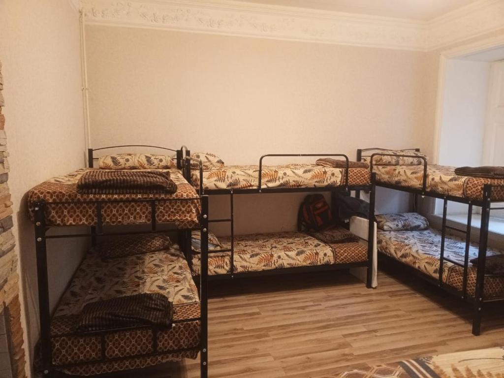 هتل آکاش هاستلز Akash Hostels