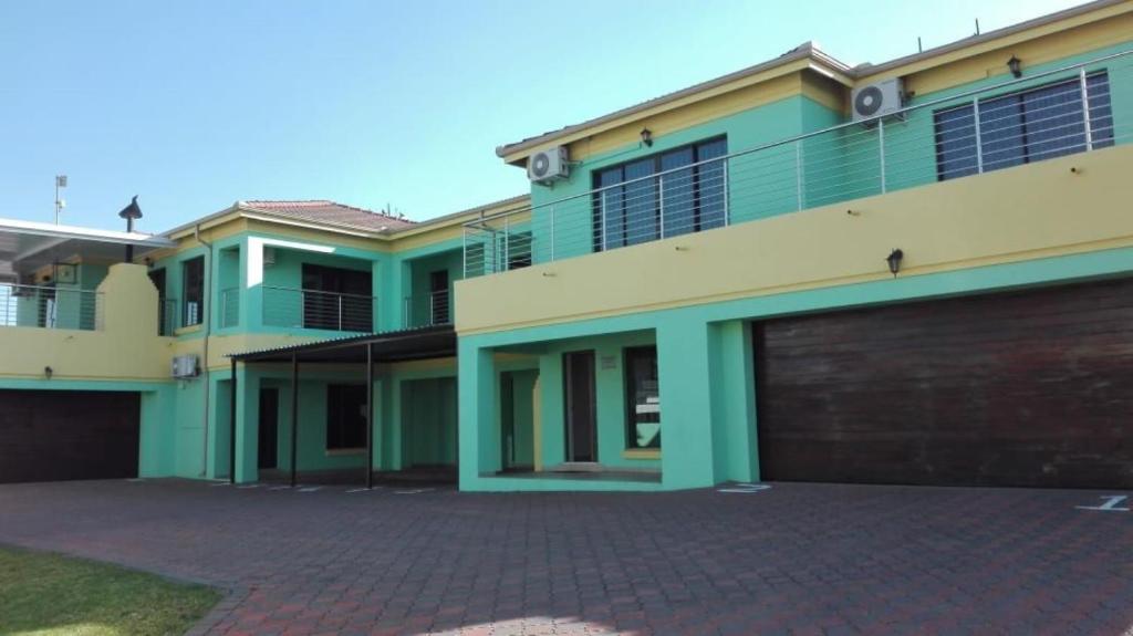 هتل استوبی اکزیکتیو گست هاوس Estoby Executive guest house