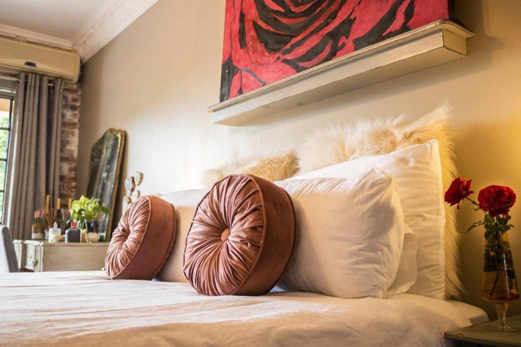 هتل لا کازا نوسترا ویلا رز گاردن بلا La Casa Nostra Villa Rose Garden Bella