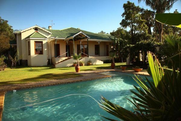 هتل پپرتری هاوس بی اند بی اند سلف کیترینگ Peppertree House BnB and Self-catering