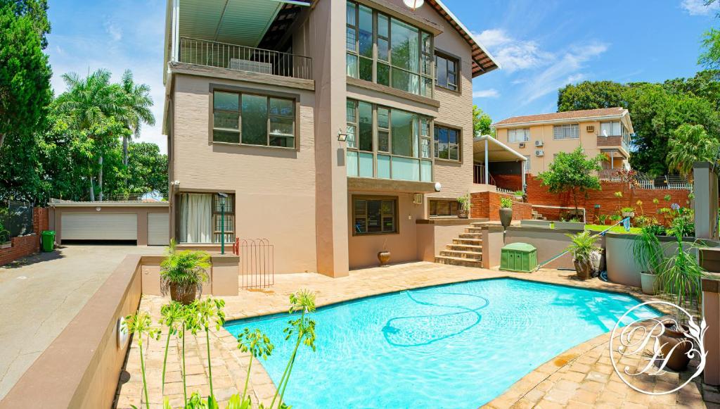 هتل روزلند هاوس سلَف کِیتِرینگ - Roseland House Self Catering