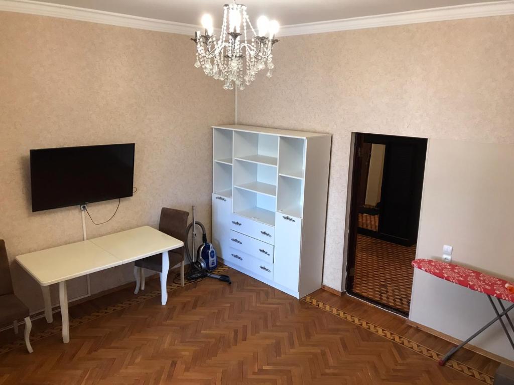 هتل آپارتمان این ذ هارت آو باکو - Apartment in the heart of Baku