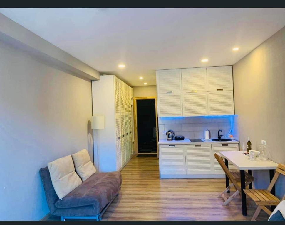 هتل آپارتمان دیدولی - Apartament DIDVELI