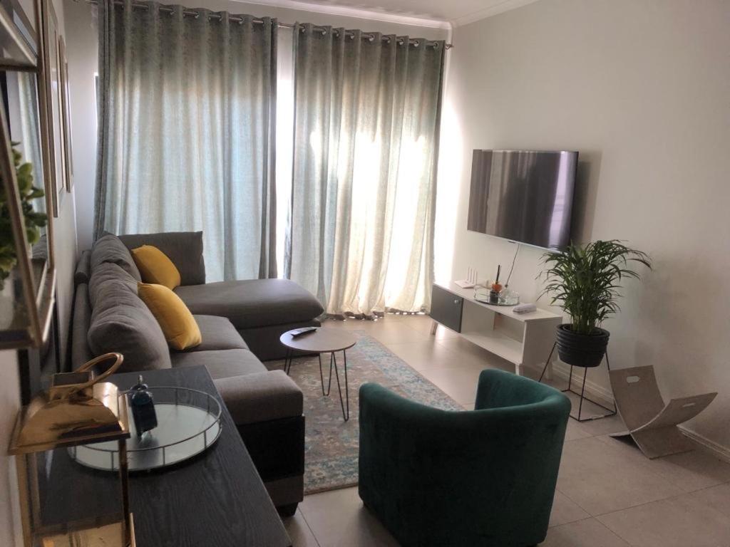 هتل اسمارتز آپارتمان 210 - Smartz Apartment 210