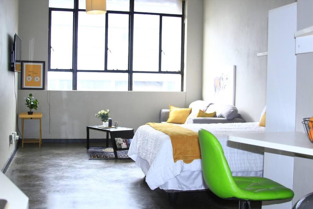 هتل ایر: فاکس آن مابونگ Air: Fox on Maboneng