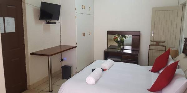 هتل لاژ استرند (ذه) Lodge Strand (The)