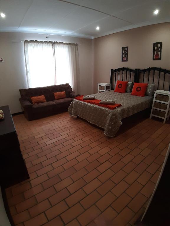 هتل روس گت اوی آپارتمانز #8 Roos Getaway Apartments #8
