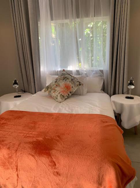 هتل کلفییز گیست هاوس KLOOFIES GUESTHOUSE