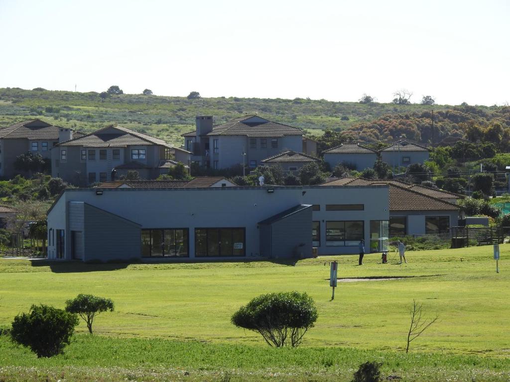 Golfers Haven Studio Apartment