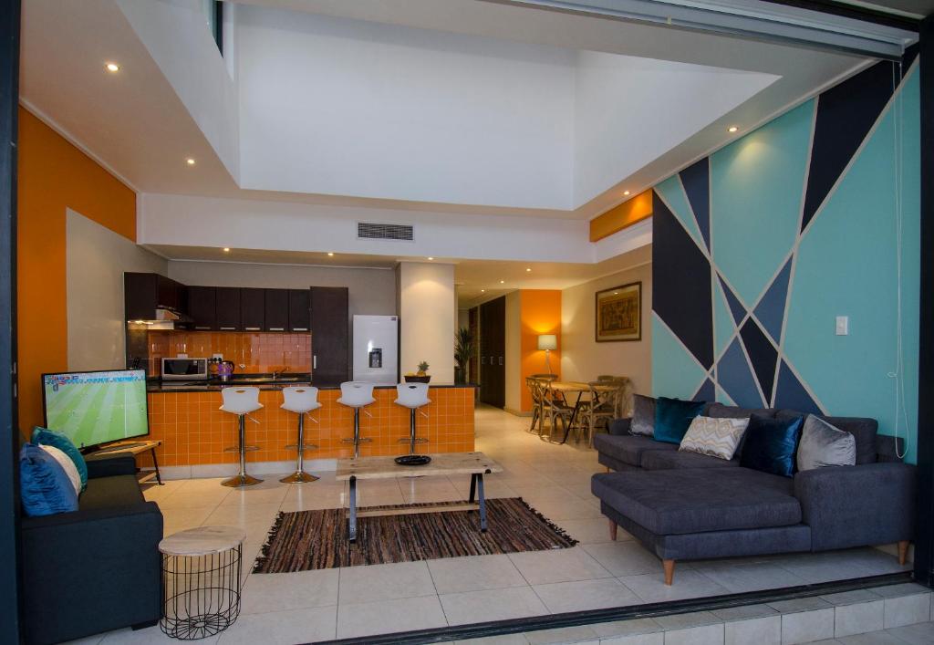 هتل ۷۰۱ ۳۰ دیگریس استنینگ سی ویوز 701 30 Degrees Stunning Sea Views