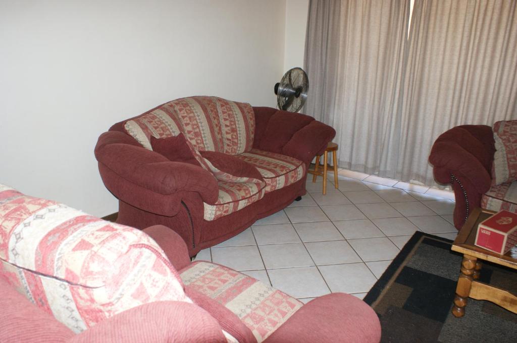 هتل اریکز آپارتمنٹس Eric's Apartments