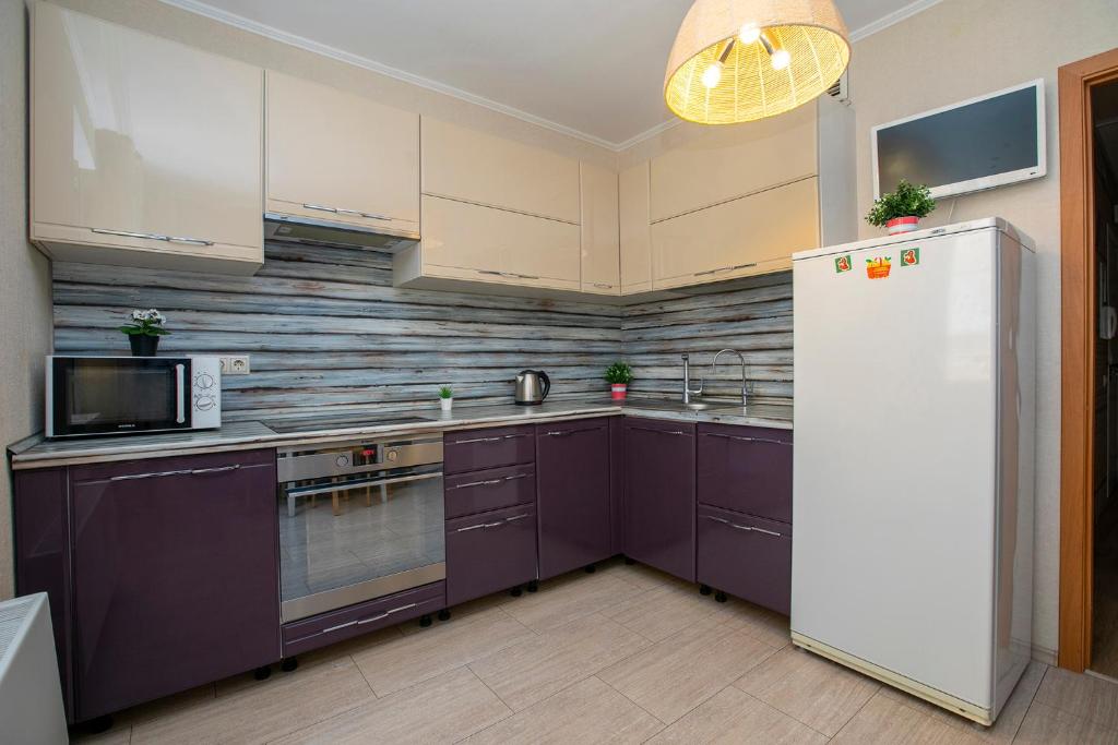 هتل آپارتمان ات کارلا مارکسا 50 Apartament at Karla Marksa 50