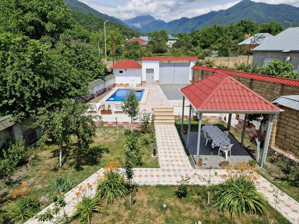هتل ماونت ریزورت هاوس Mountain Resort House