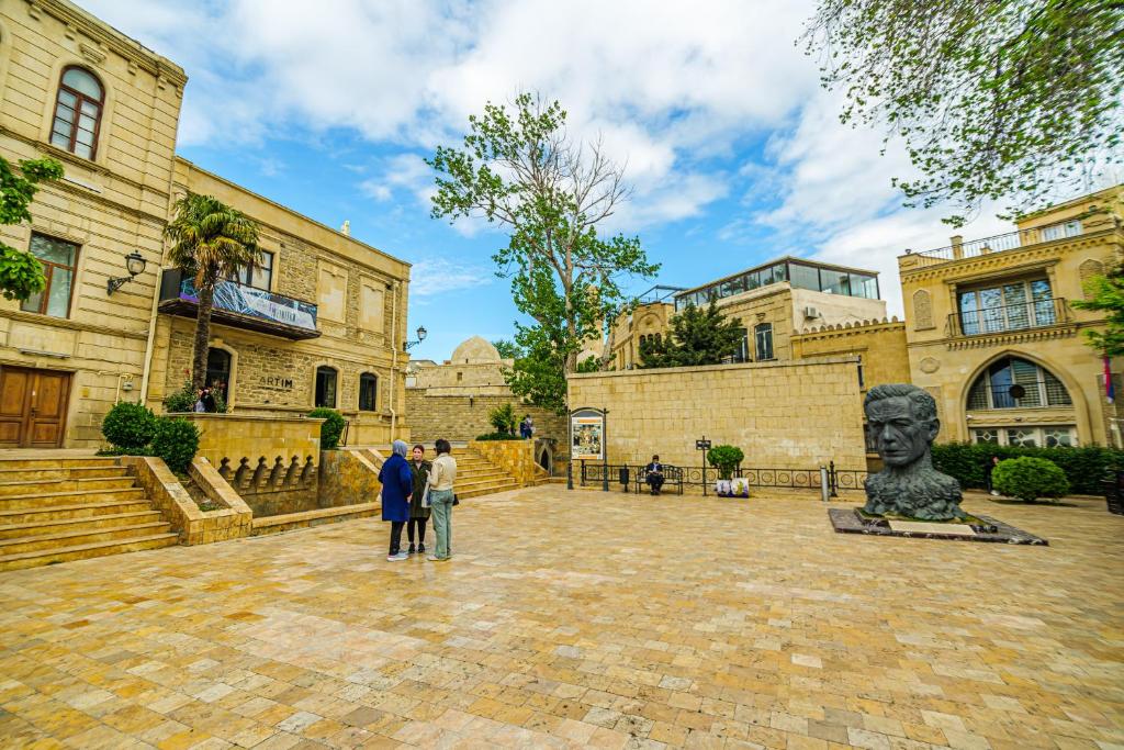 هتل اولد سیتی 3 روم لاکس هوم Old City 3 Room Lux Home