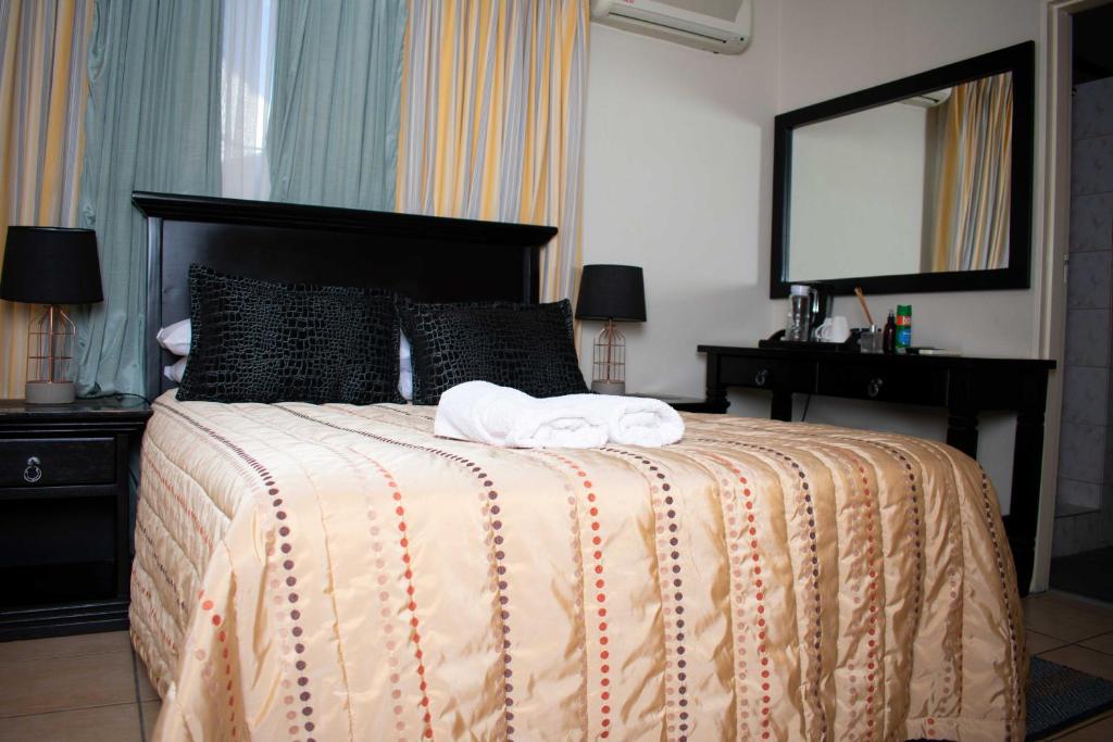 هتل تنگو گست هاوس لولکانی (اُربن) Tengo Guest House Lulekani(Urban)