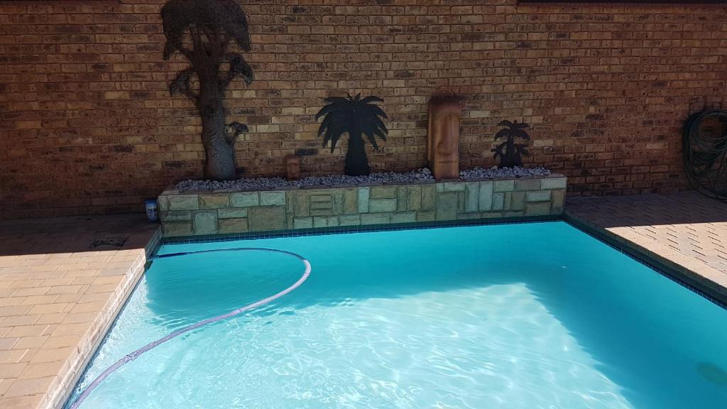 هتل مِدوز گَست هاوس Meadows Guesthouse