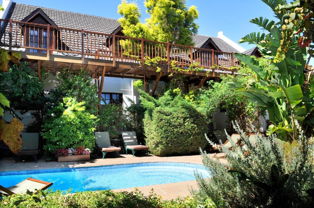 هتل گبل منور بای نیبروگود - Gable Manor by Neighbourgood