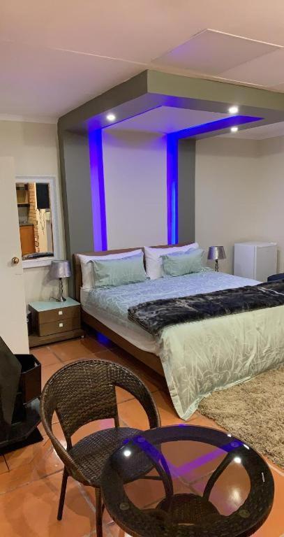 هتل مید گست هاوس - Made Guest House