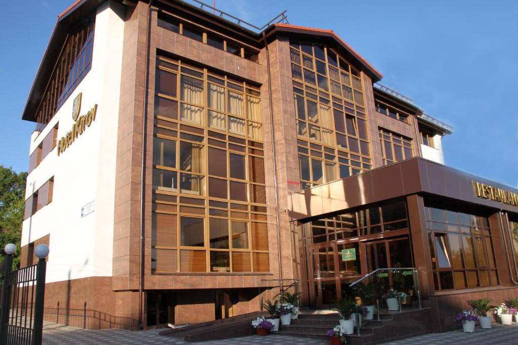 هتل کیروف Hotel Kirov