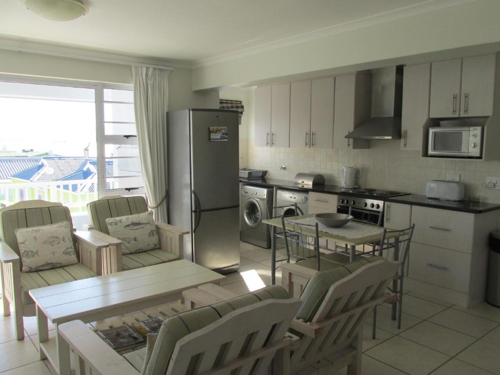 Point Village Accommodation - Alista (Apartment), Mossel Bay (South Africa) Deals