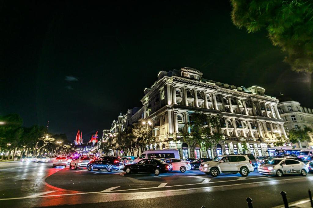 هتل آپارتمنت آرمانی دلوکس Apartment Armani DeLux