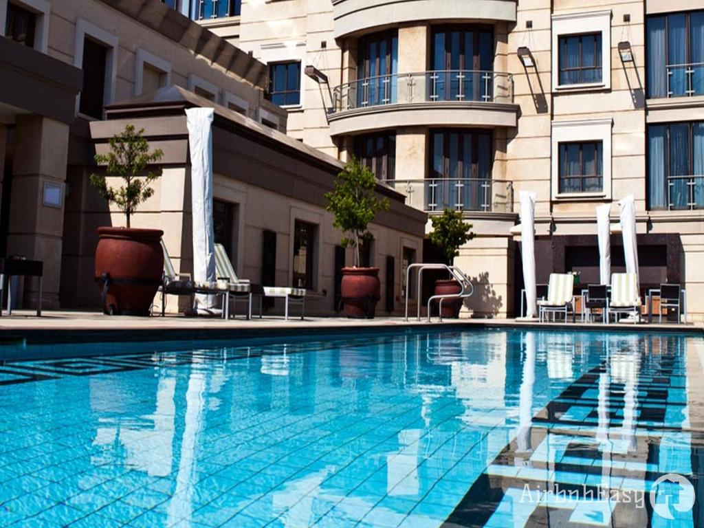 هتل لاکچری آپارتمان - میکل آنژو تاورز Luxury Apartment - Michelangelo Towers