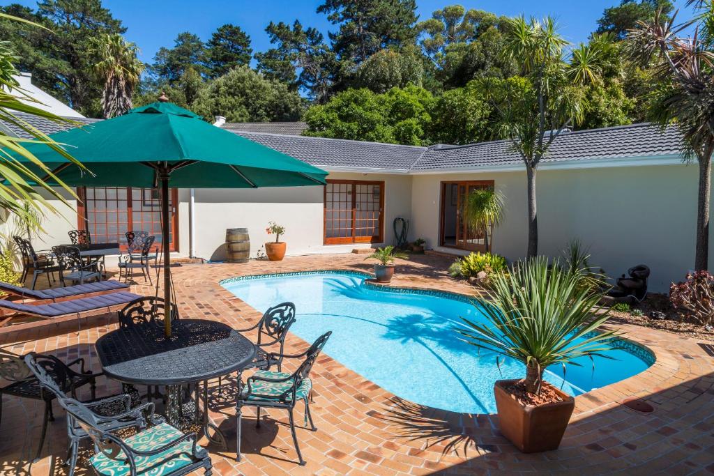 هتل هوت بی‌ لاج Hout Bay Lodge