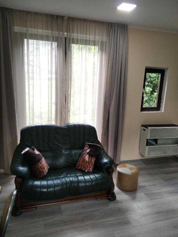 هتل گست هاوس آرشا Guest House Arsha